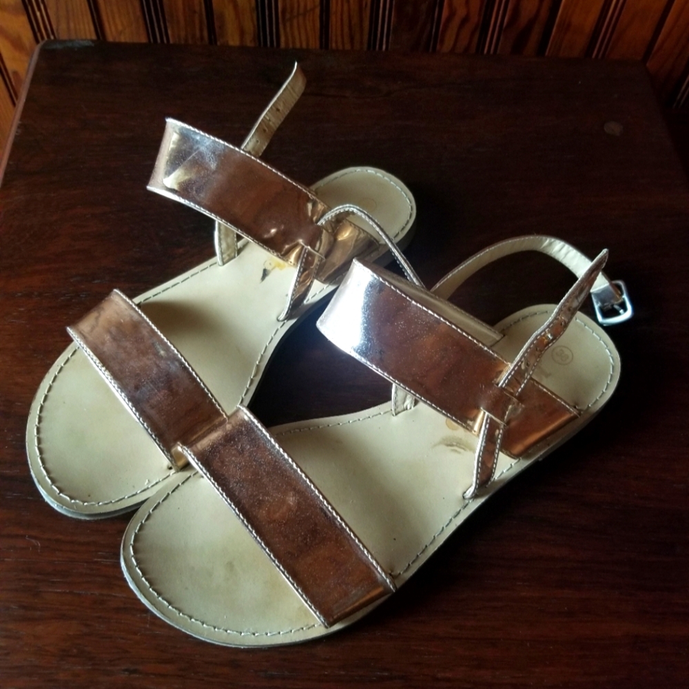 Mini Boden rose gold sandals